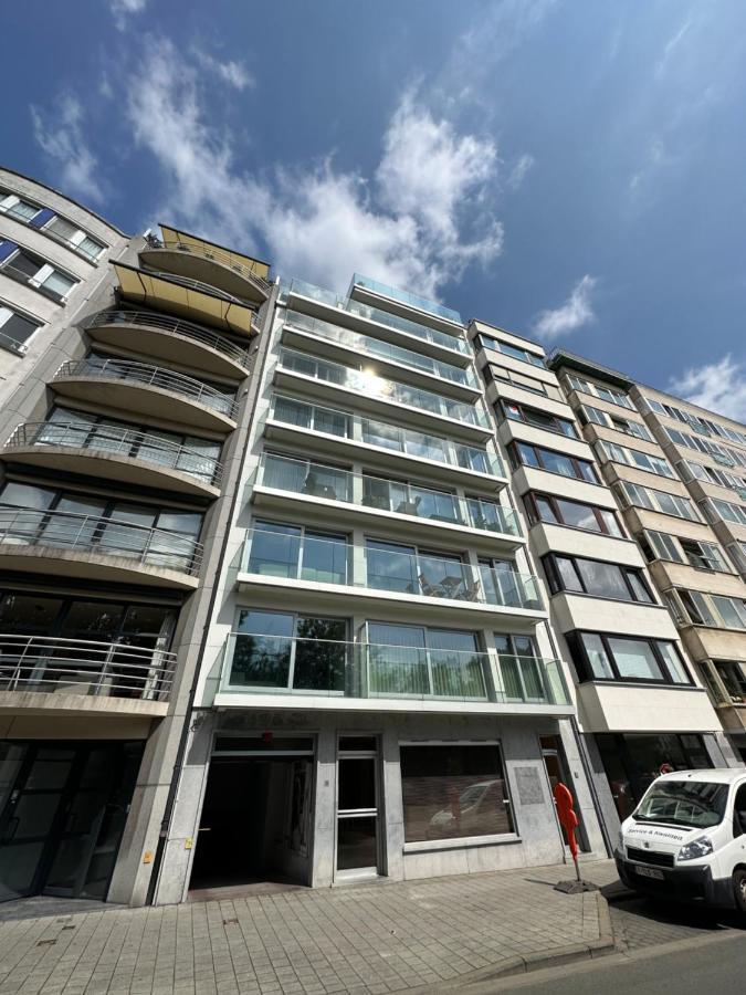 St James - Park View - High End Appartement 奥斯滕德 外观 照片